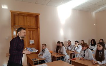 Лекція про участь одеських медиків у боротьбі за українську незалежність на початку ХХ ст. проведена на кафедрі суспільних наук.