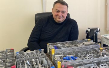 Юрій Сухін: Обладнання, яке ОНМедУ використовує для ендопротезування, консервативного та малоінвазивного лікування артрозів великих і дрібних суглобів, гострих травм, немає навіть у приватних клініках