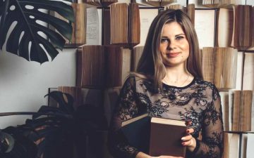Колектив кафедри технології ліків вітає з ювілеєм асистента кафедри Молодан Юлію Олегівну