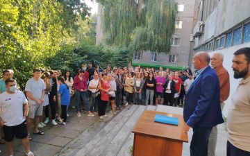 Проведено позачерговий інструктаж студентів щодо правил внутрішнього розпорядку, правил техніки безпеки та пожежної безпеки, протиепідемічних правил