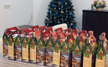 Новорічні подарунки студенткам-матусям ОНМедУ