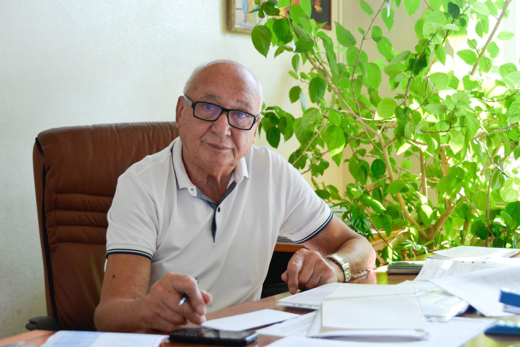 Професору Євгену Васильовичу Нікітіну — 85!