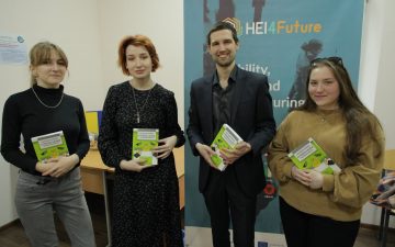 Студенти ОНМедУ взяли участь у трансформаційній грі з розвитку підприємницьких навичок «Cash Flow»
