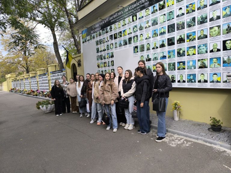 Вшанування пам’яті випускників ОНМедУ до Дня захисників