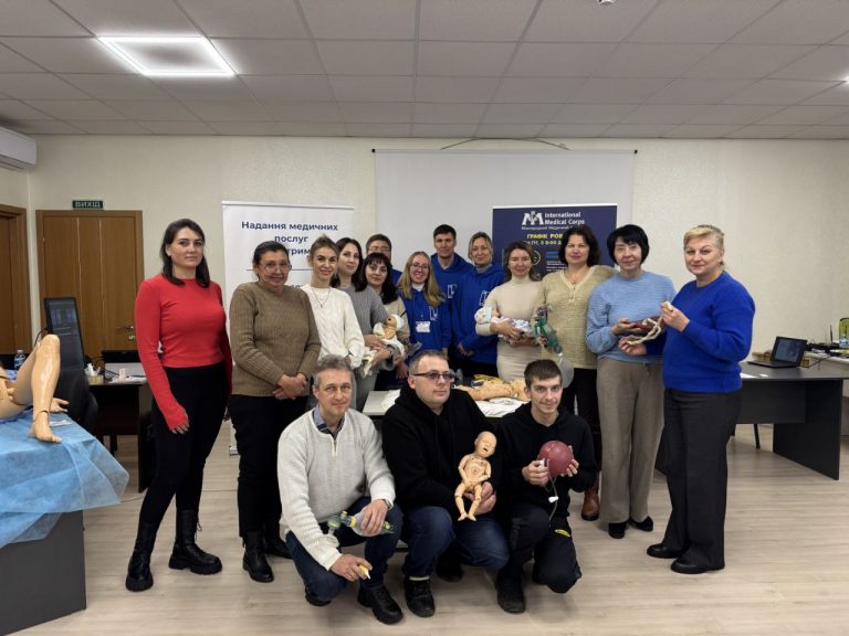 ОНМедУ продовжує співпрацю з Міжнародним медичним корпусом: проведено пілотний симуляційний тренінг з невідкладної акушерської та неонатальної допомоги