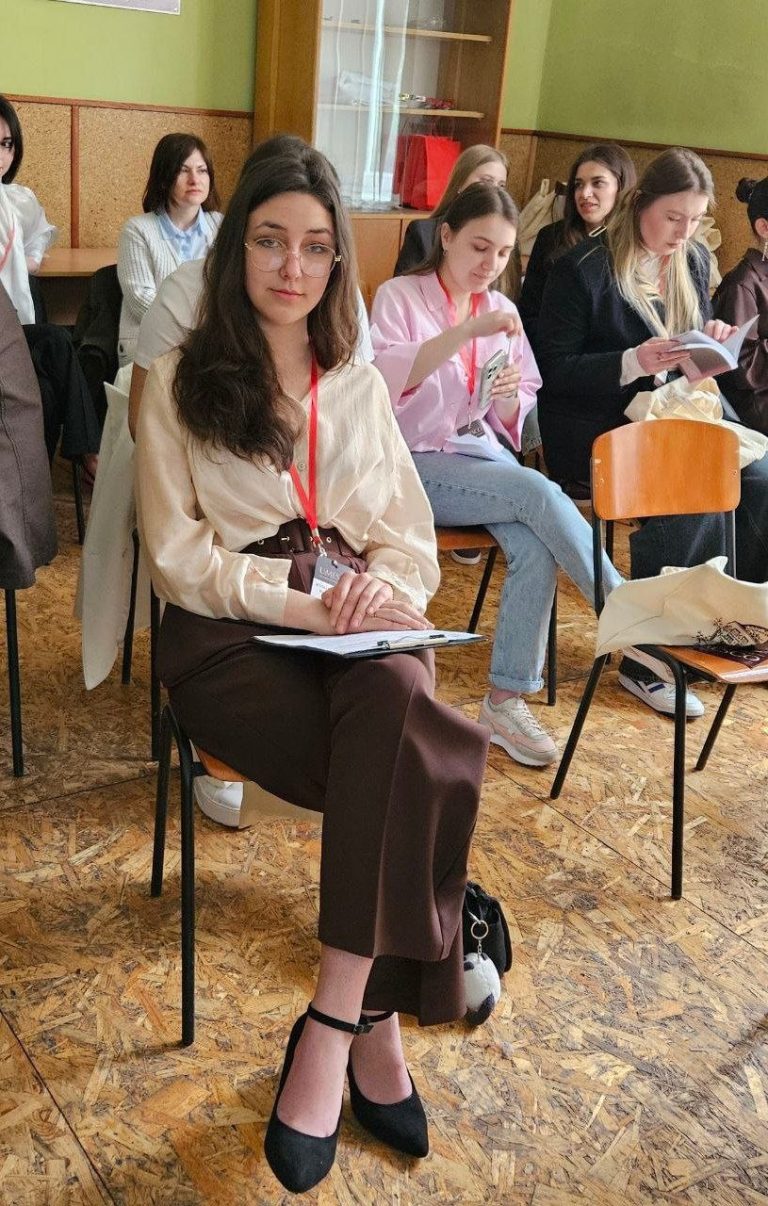 🌍 Студентка ОНМедУ взяла участь у міжнародній конференції UMESCO в Ужгороді​​​​​​​​​​​​​​​​