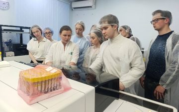 🔬 Наука, що оживає: Наукове товариство здобувачів ОНМедУ у серці діагностики! 🧬