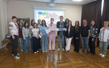До Дня вишиванки в бібліотеці ОНМедУ відбувся тематичний захід за участю студентської молоді