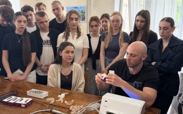 Майбутні стоматологи опанували навички роботи з імплантами на кафедрі анатомії людини