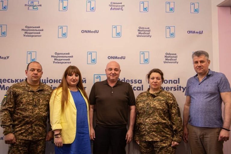 🇺🇦Офіцери Південного Одеського територіального управління Національної гвардії України провели робочу зустріч із керівництвом Одеського національного медичного університету
