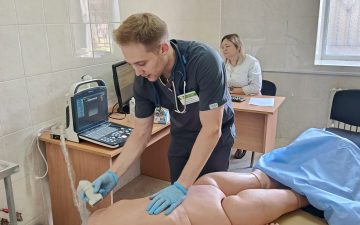 В ОНМедУ ще більше кваліфікованих дитячих хірургів: інтерни успішно завершили навчання