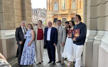 У добру путь! Випускники Одеського національного медичного університету отримали дипломи