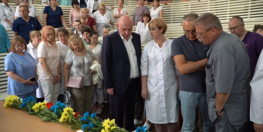 В Університетській клініці ОНМедУ вшанували пам’ять загиблих медичних працівників