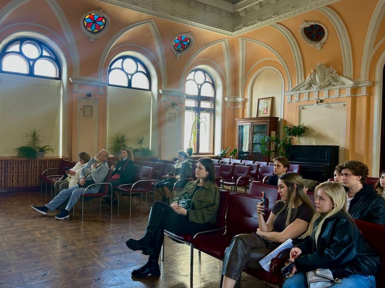 Ціна першої години: спадщина Я. Ю. Бардоха і М. М. Толстого